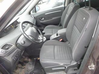 Renault Scenic 1.6 DCI picture 6