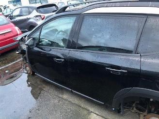 Salvage car Peugeot 2008 GT LINE 1.5 HDI 2019/7