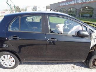 Toyota Yaris 1.0  1KR-FE picture 7