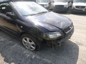 Opel Astra 1.6 picture 10