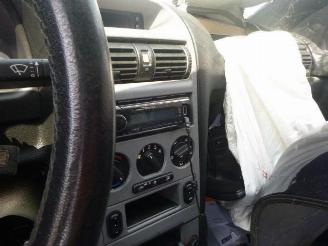Opel Astra 1.6 picture 14
