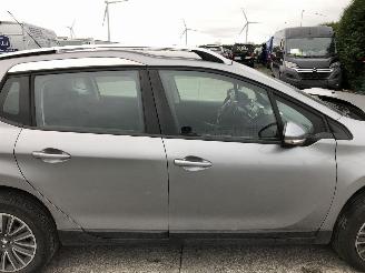 Peugeot 2008 1.2 HMZ AUTOMATIQUE picture 15