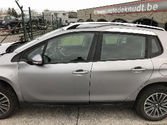 Peugeot 2008 1.2 HMZ AUTOMATIQUE picture 12