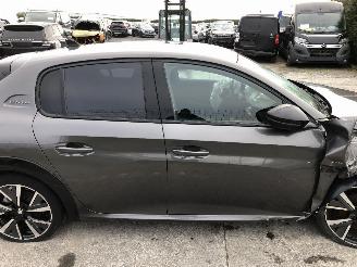 Peugeot 208 1.5 HDI YH01 picture 6