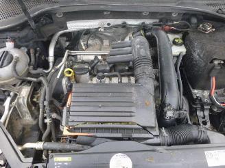 Volkswagen Golf 1.2 TSI   CJZA picture 14