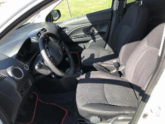 Mitsubishi Space-star 1.2 picture 6