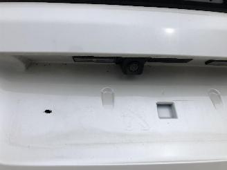 Peugeot 3008 1.6 HYBRID 225 picture 13