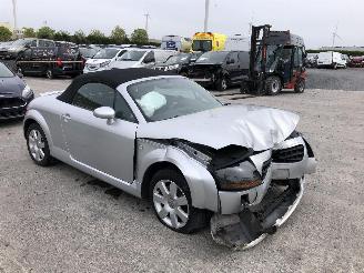 Audi TT ROADSTER 180 picture 4