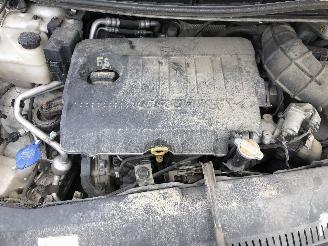 Hyundai Ix20 1.4 CRDI  D4FC picture 13