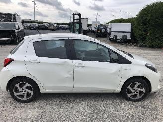 Toyota Yaris DYNAMIC picture 6