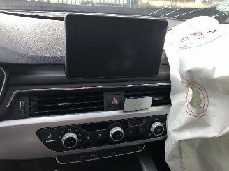 Audi A4 COMBI  2.0 TDI picture 19