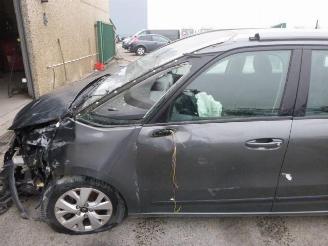 Citroën C4-picasso 1.6 hdi  7 places picture 15