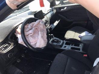 Ford Focus 1.0 ST Line picture 18