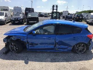 Ford Focus 1.0 ST Line picture 10
