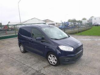 Coche accidentado Ford Tourneo Courier 1.5 TDCI TREND 2017/2
