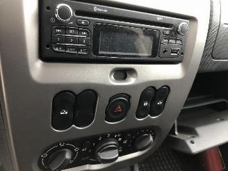 Dacia Duster 1.6 I picture 10