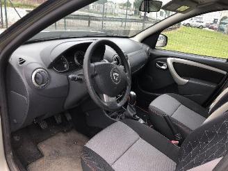 Dacia Duster 1.6 I picture 16