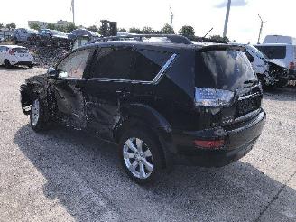 Mitsubishi Outlander 2.3  did 4WD picture 2