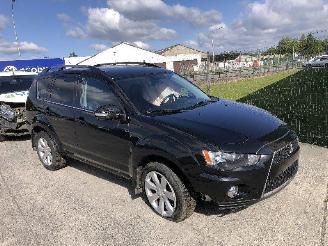 Mitsubishi Outlander 2.3  did 4WD picture 4
