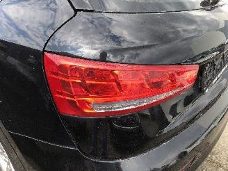 Audi Q3 2.0 TDI  CUVD picture 11