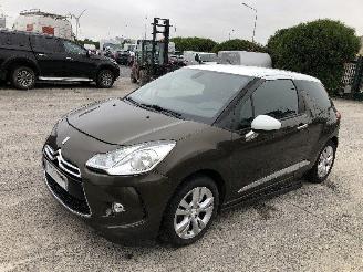 Salvage car Citroën DS3 1.6  5FS  AUTOMATIQUE 2012/6