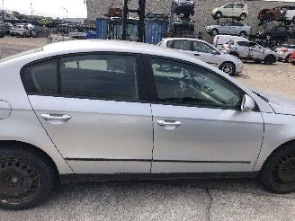 Volkswagen Passat 1.6 FSI  BLF picture 9