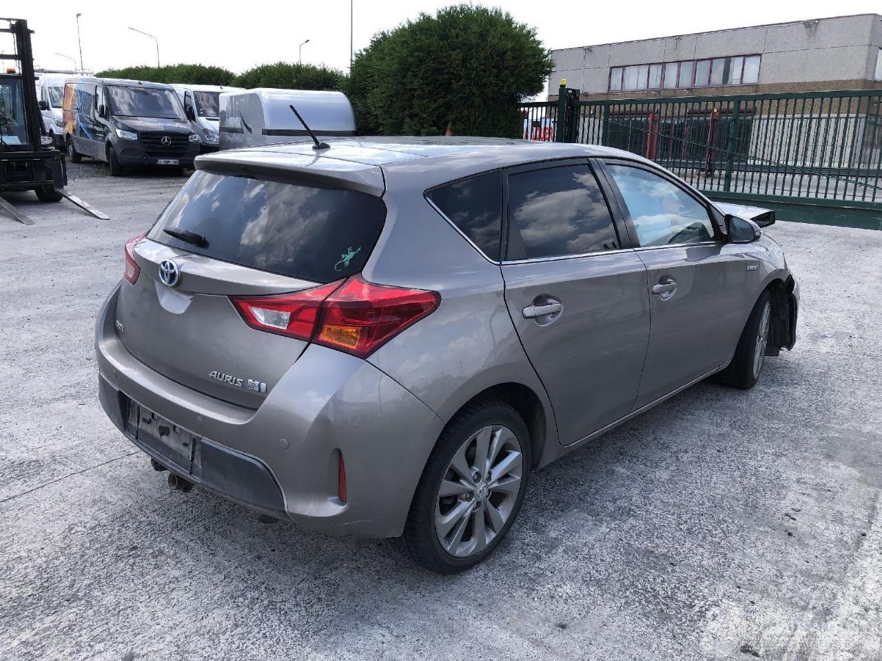 Toyota Auris 1.8 HYBRIDE 2ZR
