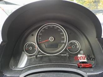 Volkswagen Up! Up! (121), Hatchback, 2011 1.0 12V 60 picture 11