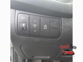 Kia Cee d Cee'd (JDB5), Hatchback 5-drs, 2012 / 2018 1.6 GDI 16V picture 17