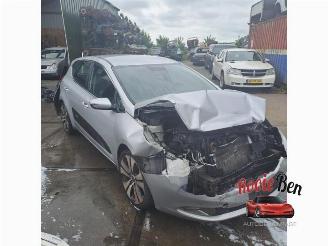 Kia Cee d Cee'd (JDB5), Hatchback 5-drs, 2012 / 2018 1.6 GDI 16V picture 2
