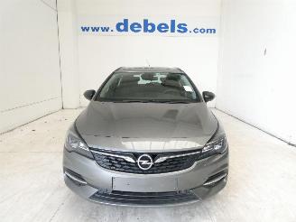 damaged passenger cars Opel Astra SPORTS TOURER 2021/5
