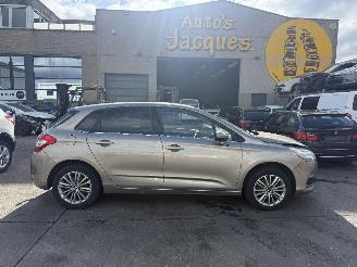 krockskadad bil auto Citroën C4 1.6I VTI SEDUCTION 2012/1