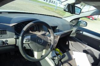 Opel Astra 1.7 CDTI 1.6 v picture 9