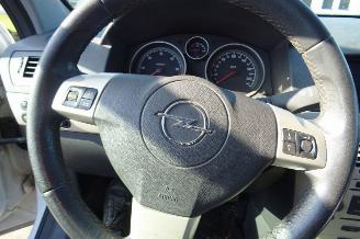 Opel Astra 1.7 CDTI 1.6 v picture 14