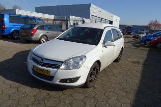 Opel Astra 1.7 CDTI 1.6 v picture 2