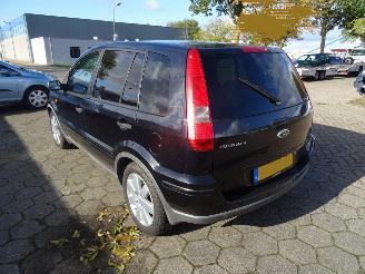 Ford Fusion 1.6 16v picture 3