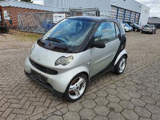 Smart Fortwo COUPE CDI picture 2