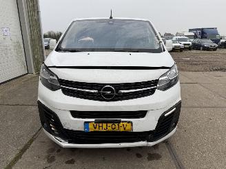 Opel Vivaro 2.0 CDTI L2H1 Innovation Automaat picture 11