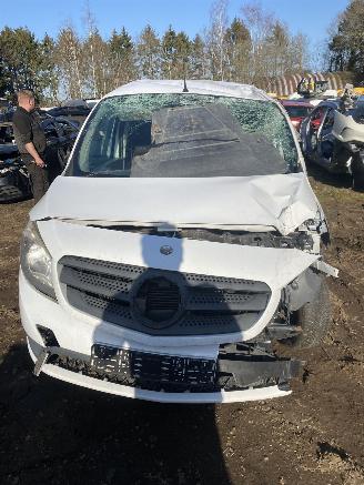 Unfallwagen Mercedes Citan CITAN 109 D 2013/12