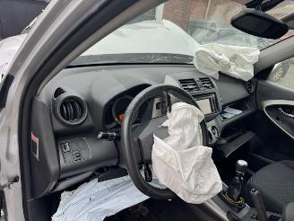 Toyota Rav-4  picture 16