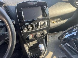 Renault Clio  picture 14