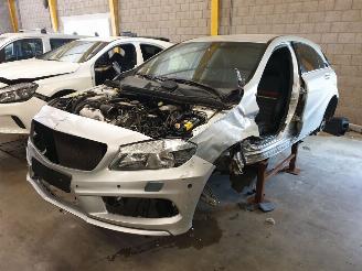 demontáž osobní automobily Mercedes A-klasse A 180 BlueEFFICIENCY 2013/5