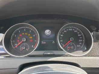 Volkswagen Golf  picture 11
