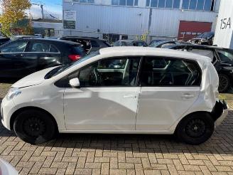 Volkswagen Up! Up! (121), Hatchback, 2011 1.0 12V 60 picture 2