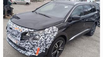 Salvage car Peugeot 5008  2022/0