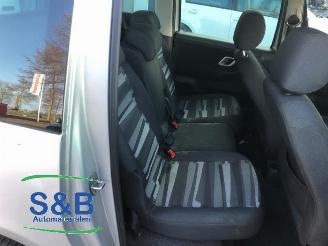 Skoda Roomster Roomster (5J), MPV, 2006 / 2015 1.4 16V picture 11