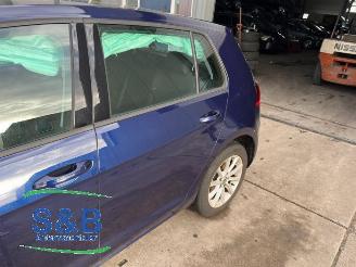 Volkswagen Golf  picture 17