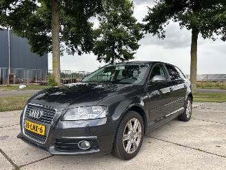 uszkodzony samochody osobowe Audi A3 1.4 TFSI 16V Hatchback 4Dr Benzine 1.390cc 92kW (125pk) FWD 2007-06/2012-08 (8PA) CAXC 2010/6