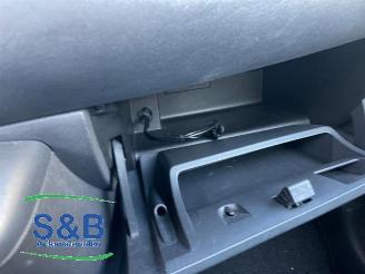 Renault Twingo Twingo II (CN), Hatchback 3-drs, 2007 / 2014 1.5 dCi 90 FAP picture 21