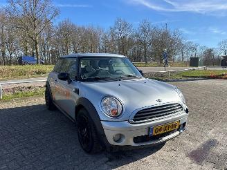 Vaurioauto  passenger cars Mini Mini ONE 2007/9